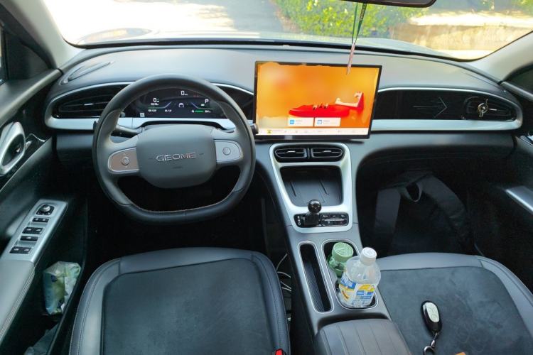 Used Geely Galaxy Geome 2025 310km Dream Edition Center Console