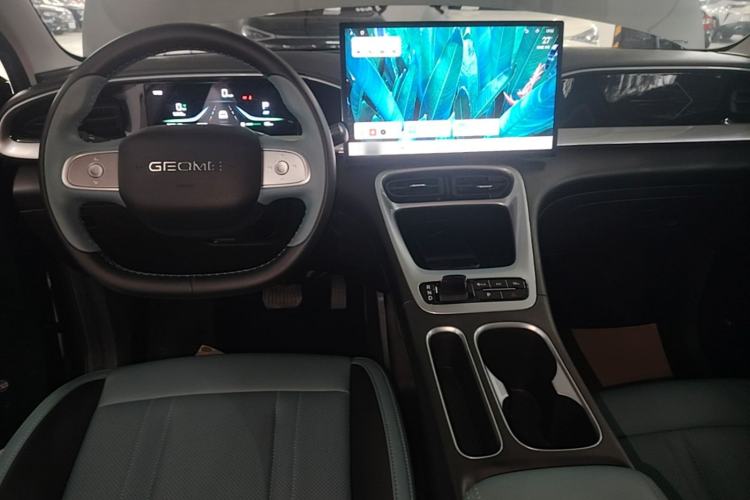 Used Geely Galaxy Geome 2025 UP 410km Exploration Edition Center Console