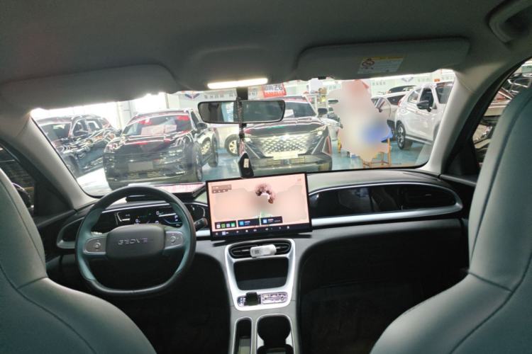 Used Geely Galaxy Geome 2025 UP 410km Exploration Edition Center Console