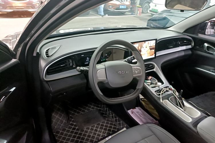 Used Geely Galaxy Geome 2025 310km Youth Edition Center Console
