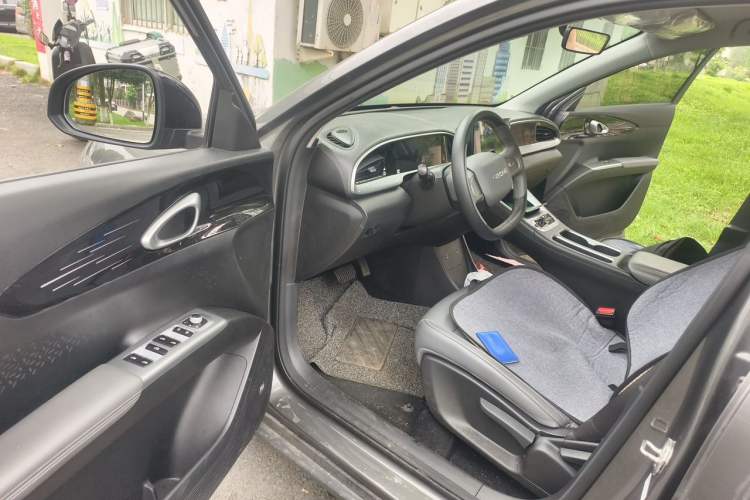 Used Geely Galaxy Geome 2025 310km Youth Edition Driver Seat