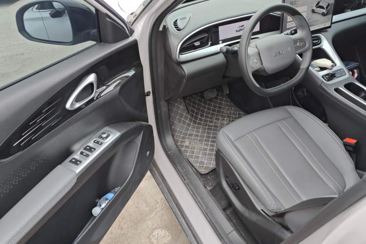 Used Geely Galaxy Geome 2025 UP 410km Exploration Edition Driver Seat