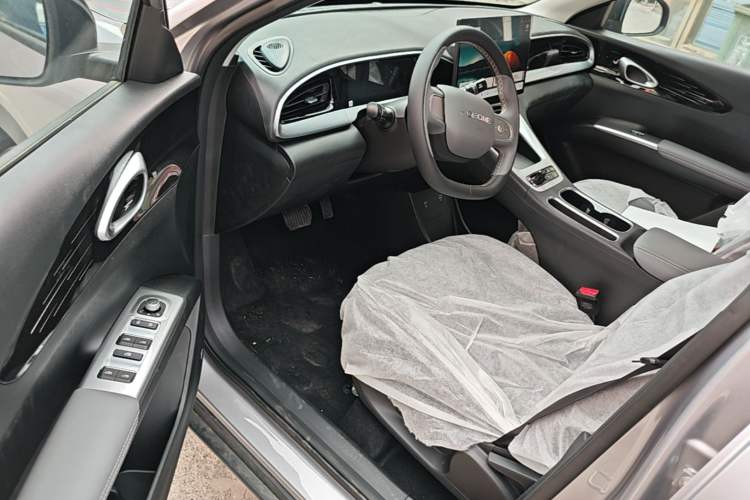 Used Geely Galaxy Geome 2025 410 km Free Version Driver Seat
