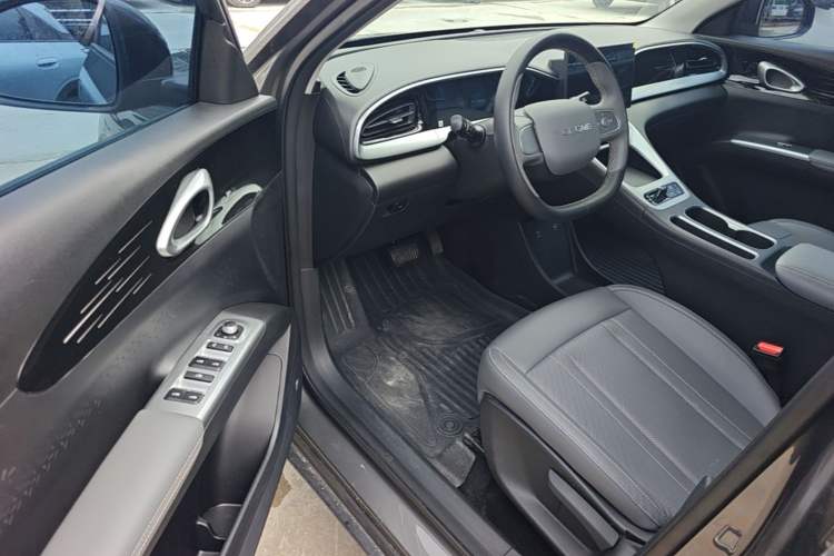 Used Geely Galaxy Geome 2025 310km Youth Edition Driver Seat