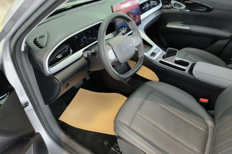 Used Geely Galaxy Geome 2025 UP 410km Exploration Edition Driver Seat