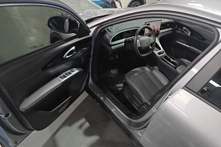 Used Geely Galaxy Geome 2025 310km Dream Edition Driver Seat