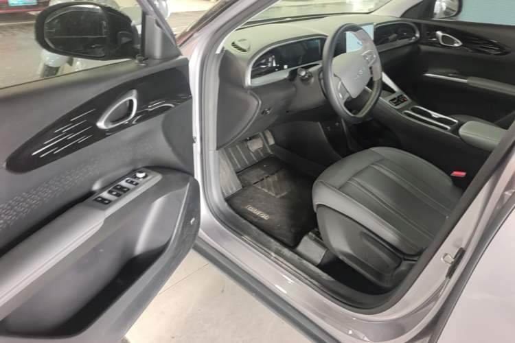 Used Geely Galaxy Geome 2025 310km Youth Edition Driver Seat