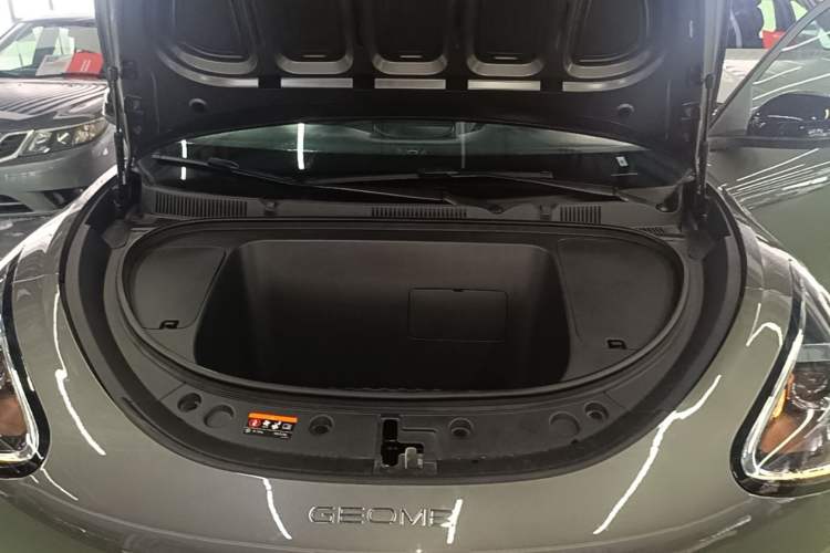 Used Geely Galaxy Geome 2025 310km Youth Edition Engine Bay