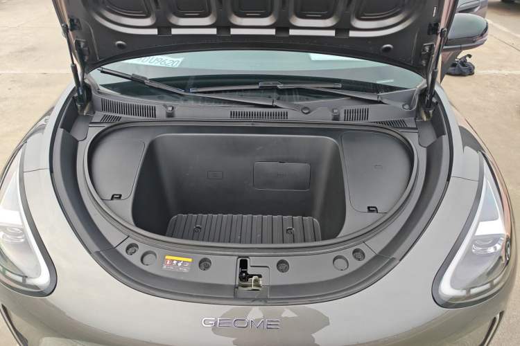 Used Geely Galaxy Geome 2025 UP 410km Exploration Edition Engine Bay