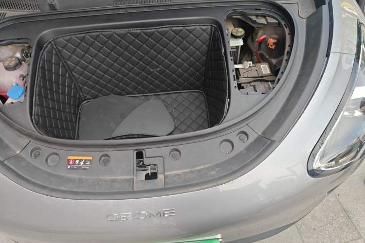 Used Geely Galaxy Geome 2025 310km Youth Edition Engine Bay