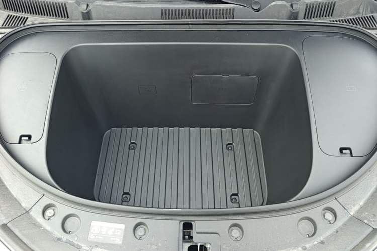 Used Geely Galaxy Geome 2025 310km Youth Edition Engine Bay