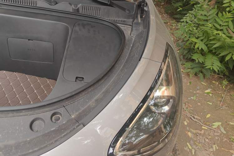 Used Geely Galaxy Geome 2025 310km Youth Edition Engine Bay Left