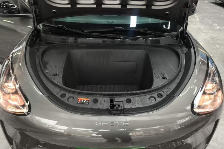 Used Geely Galaxy Geome 2025 310km Youth Edition Engine Bay