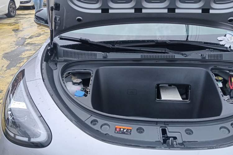 Used Geely Galaxy Geome 2025 310km Dream Edition Engine Bay Right