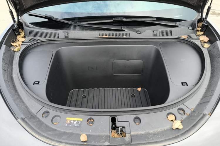 Used Geely Galaxy Geome 2025 UP 410km Exploration Edition Engine Bay