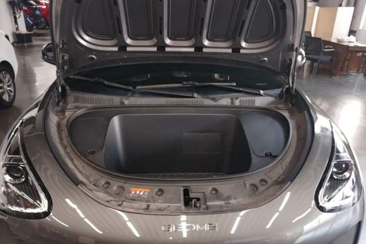 Used Geely Galaxy Geome 2025 310km Youth Edition Engine Bay