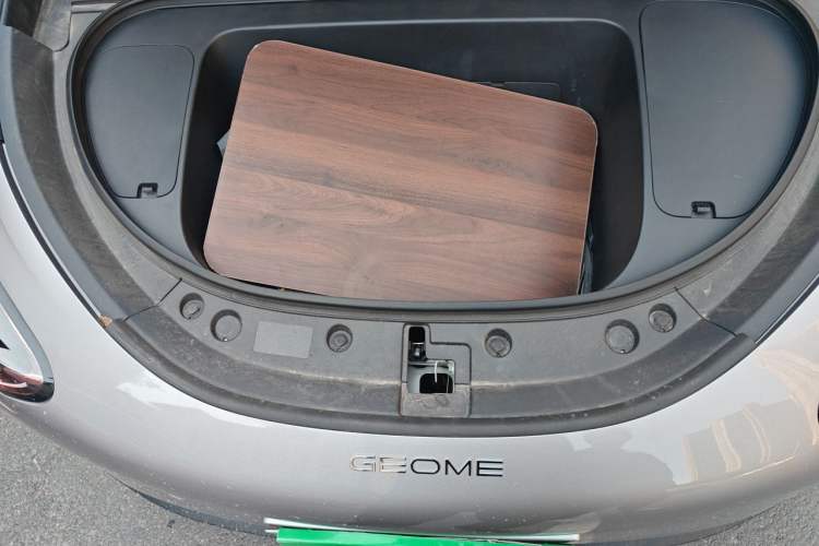 Used Geely Galaxy Geome 2025 310km Youth Edition Engine Bay