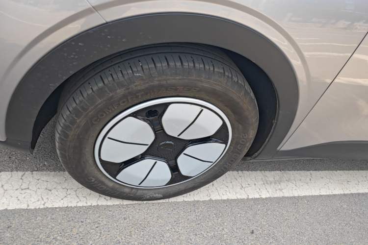Used Geely Galaxy Geome 2025 310km Youth Edition Exterior 4