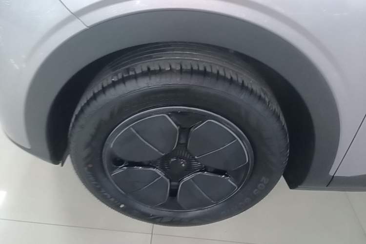 Used Geely Galaxy Geome 2025 310km Youth Edition Exterior 4