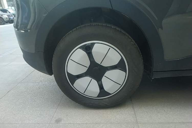 Used Geely Galaxy Geome 2025 310km Youth Edition Exterior 5