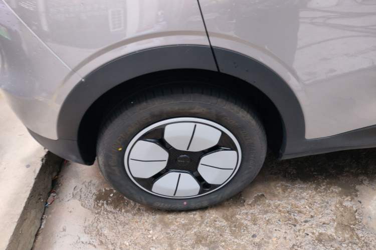 Used Geely Galaxy Geome 2025 310km Youth Edition Exterior 5