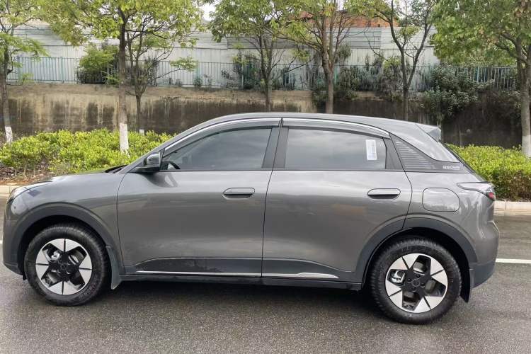 Used Geely Galaxy Geome 2025 UP 410km Exploration+ Edition Exterior 5