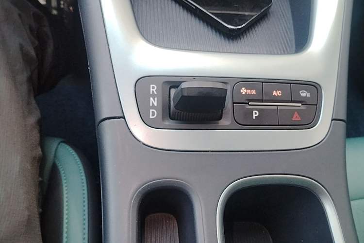 Used Geely Galaxy Geome 2025 310km Youth Edition Gear Lever