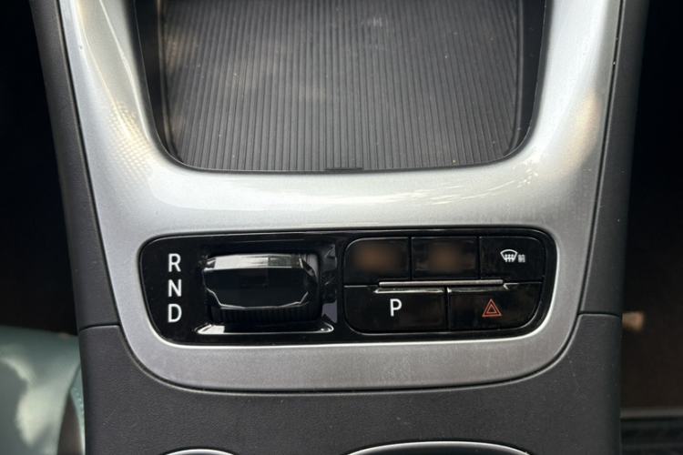 Used Geely Galaxy Geome 2025 310km Youth Edition Gear Lever