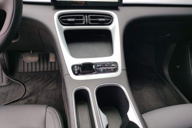 Used Geely Galaxy Geome 2025 310km Youth Edition Gear Lever