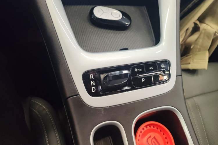 Used Geely Galaxy Geome 2025 410 km Free Version Gear Lever