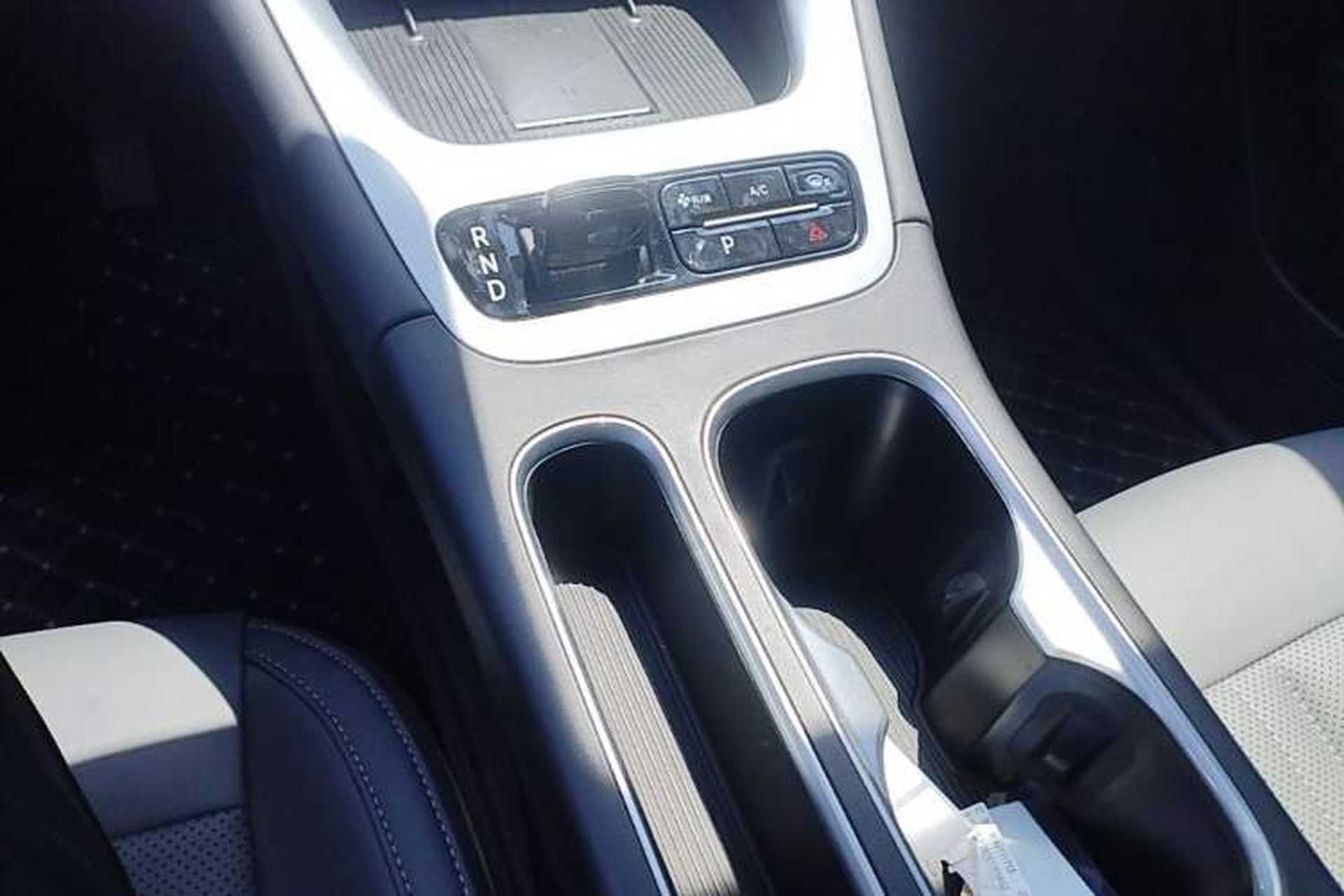 Used Geely Galaxy Geome 2025 UP 410km Exploration+ Edition Gear Lever