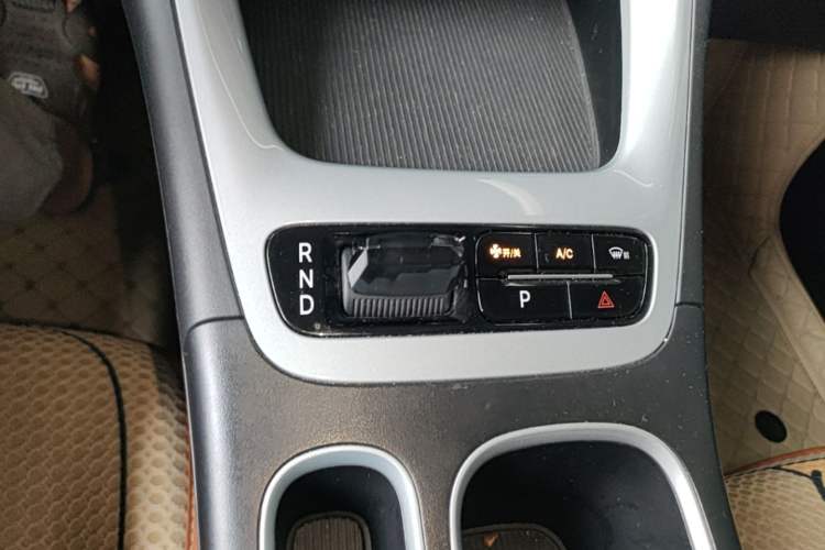 Used Geely Galaxy Geome 2025 310km Youth Edition Gear Lever