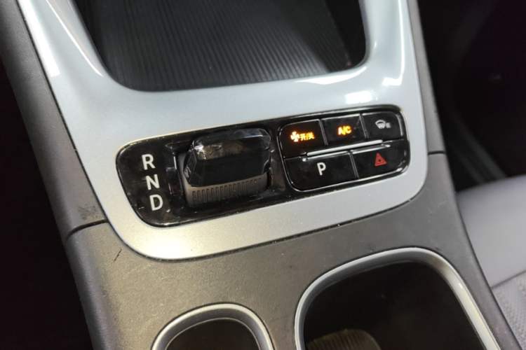 Used Geely Galaxy Geome 2025 310km Youth Edition Gear Lever