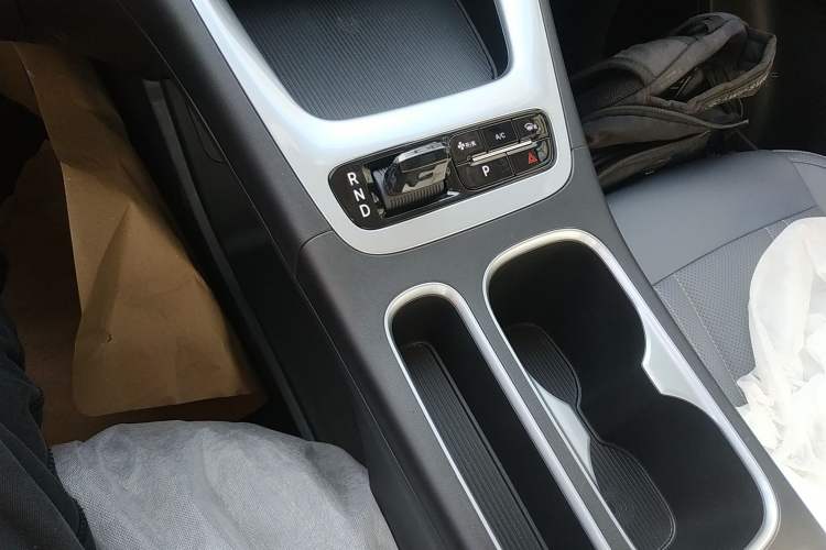 Used Geely Galaxy Geome 2025 310km Youth Edition Gear Lever