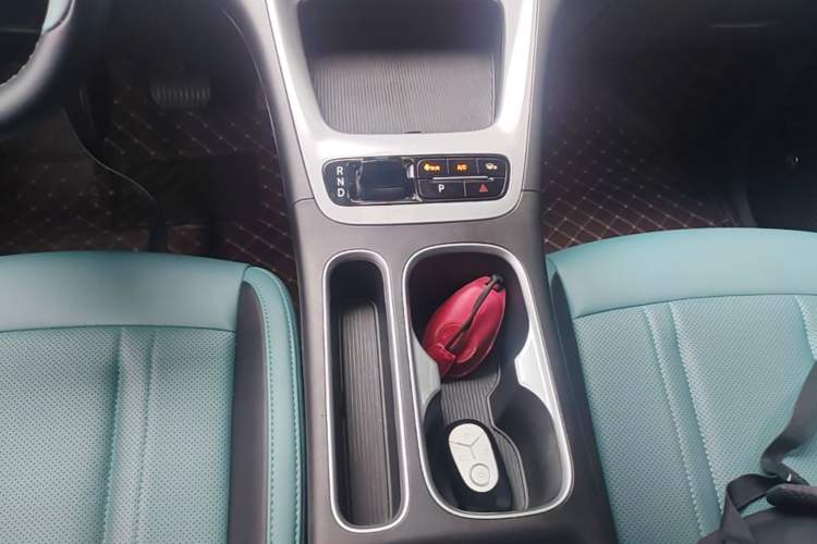 Used Geely Galaxy Geome 2025 310km Youth Edition Gear Lever