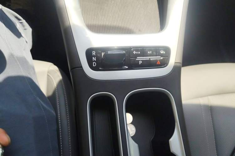 Used Geely Galaxy Geome 2025 UP 410km Exploration Edition Gear Lever
