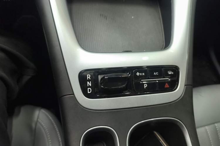 Used Geely Galaxy Geome 2025 310km Youth Edition Gear Lever
