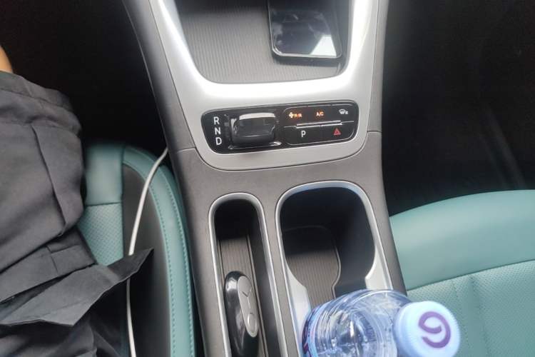 Used Geely Galaxy Geome 2025 310km Youth Edition Gear Lever