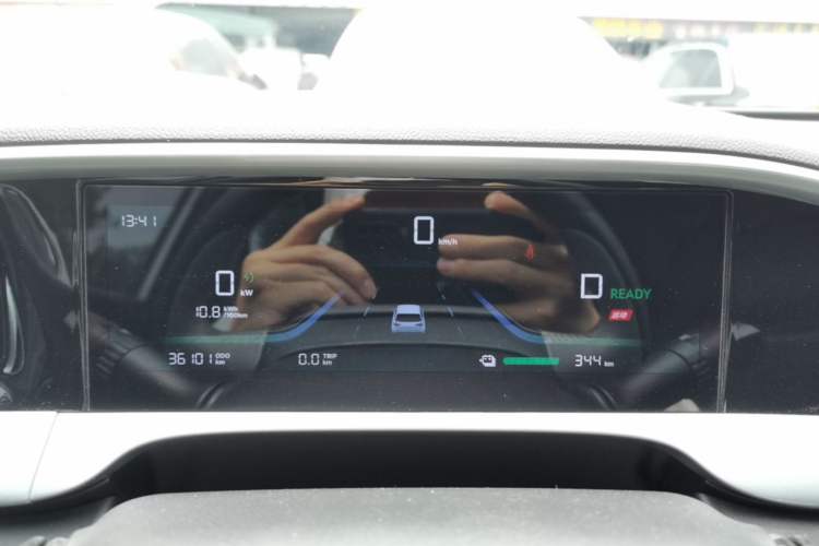 Used Geely Galaxy Geome 2025 UP 410km Exploration Edition Instrument Cluster