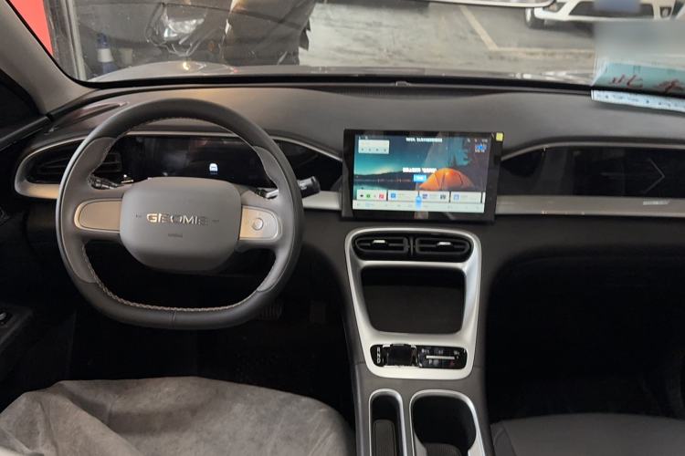 Used Geely Galaxy Geome 2025 310km Youth Edition Interior 3