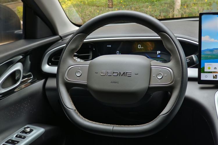 Used Geely Galaxy Geome 2025 310km Dream Edition Interior 3