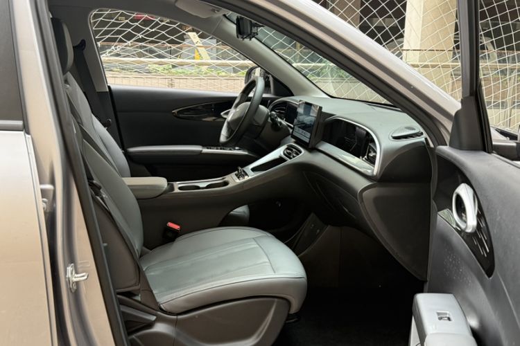 Used Geely Galaxy Geome 2025 310km Youth Edition Interior 4