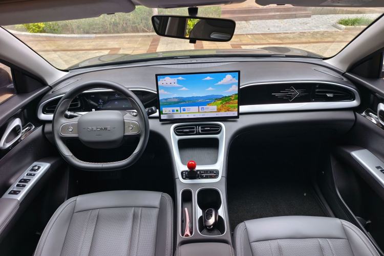 Used Geely Galaxy Geome 2025 310km Dream Edition Interior 4