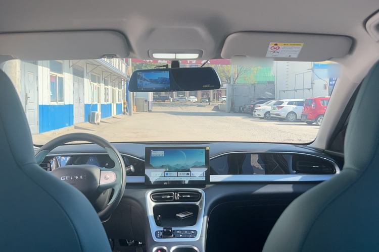 Used Geely Galaxy Geome 2025 310km Youth Edition Interior 4