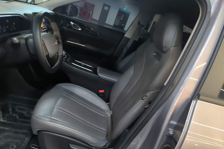 Used Geely Galaxy Geome 2025 310km Youth Edition Left Front Seat