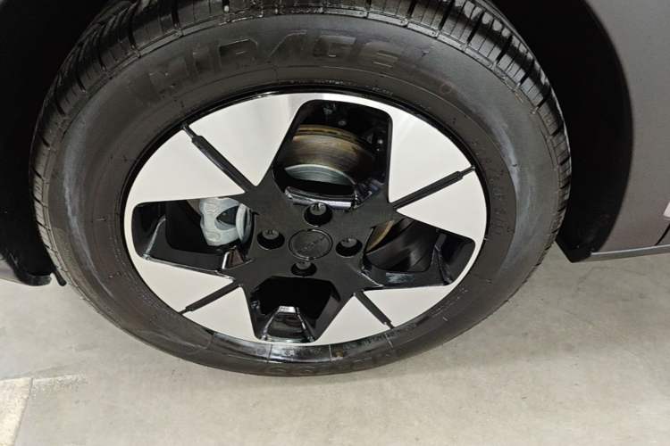 Used Geely Galaxy Geome 2025 310km Dream Edition Left Front Wheel Hub