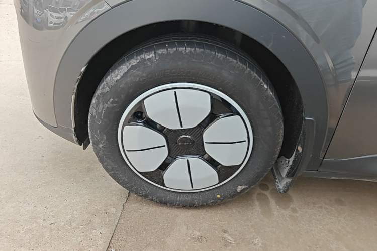 Used Geely Galaxy Geome 2025 310km Youth Edition Left Front Wheel Hub