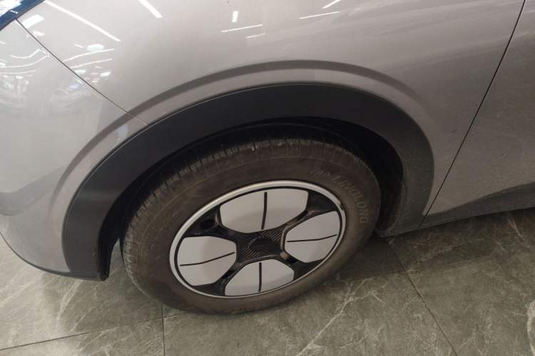 Used Geely Galaxy Geome 2025 410 km Free Version Left Front Wheel Hub