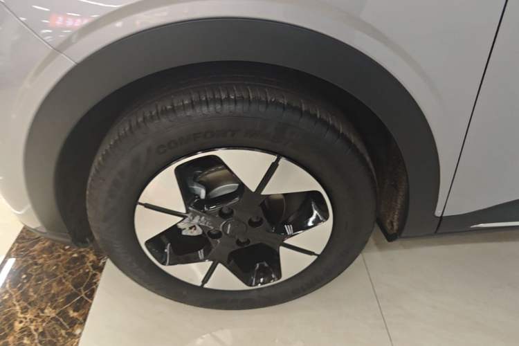 Used Geely Galaxy Geome 2025 310km Dream Edition Left Front Wheel Hub