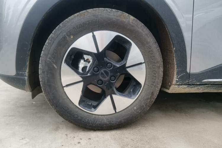 Used Geely Galaxy Geome 2025 310km Dream Edition Left Front Wheel Hub
